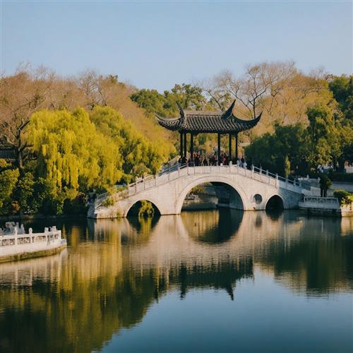 扬州热门景点：瘦西湖、个园、大明寺、枣林湾以及盂城驿等著名景区